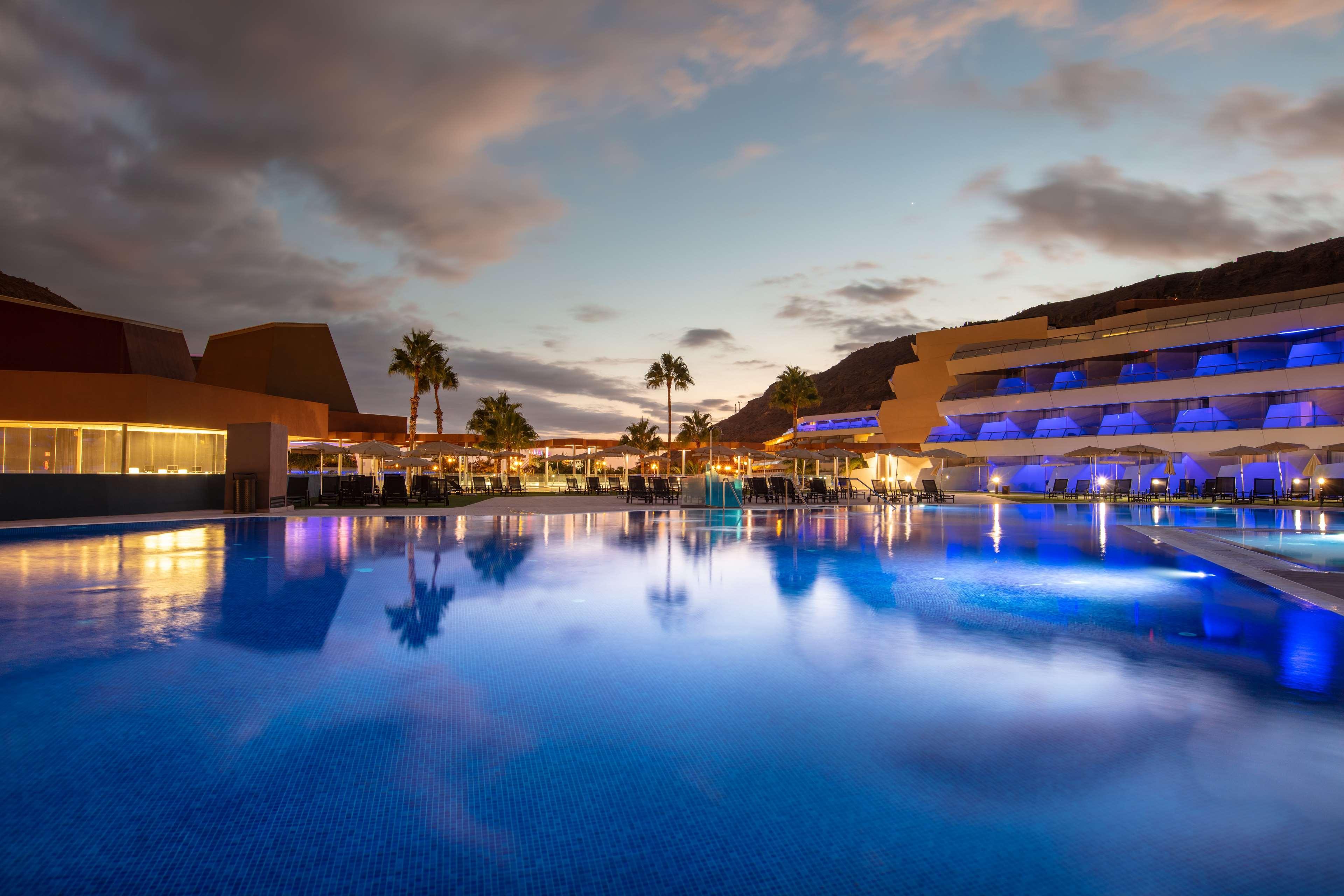 Radisson Blu Resort & Spa, Gran Canaria Mogan Puerto De Mogan Dış mekan fotoğraf